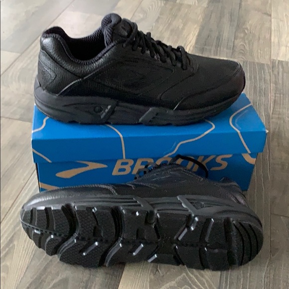 brooks men's addiction walking shoe